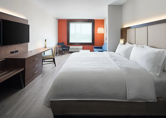 Holiday Inn Express&Suites Lubbock Central - Univ Area
