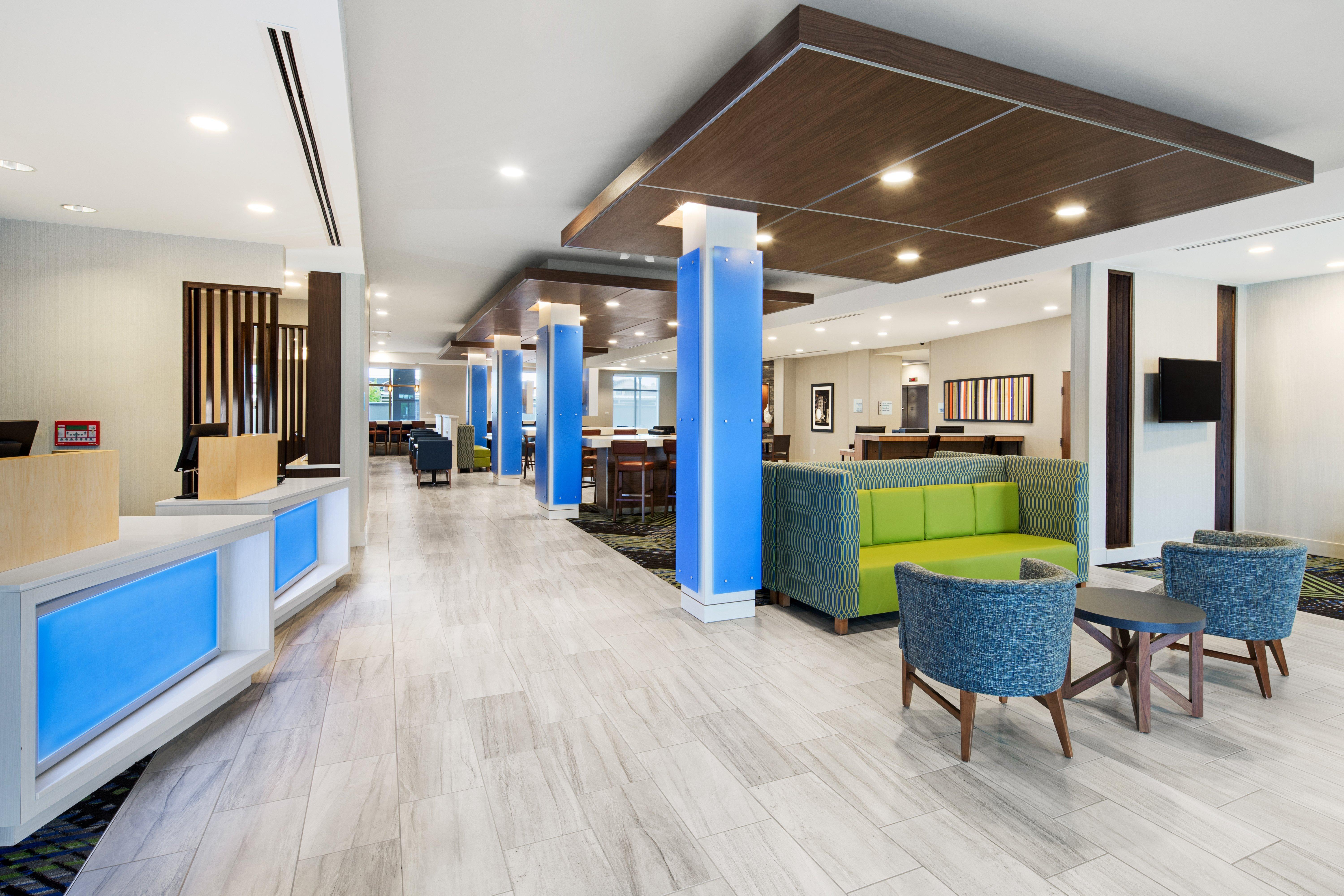 Express & - Univ Area By Ihg 3*